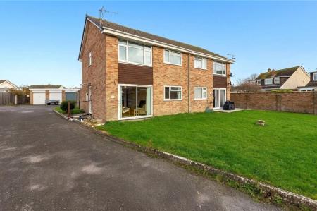 1 bedroom Semi-detached house to let in St Peters Road, Burnham-on-Sea