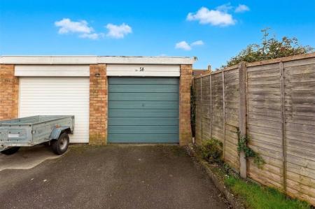 1 bedroom Semi-detached house to let in St Peters Road, Burnham-on-Sea