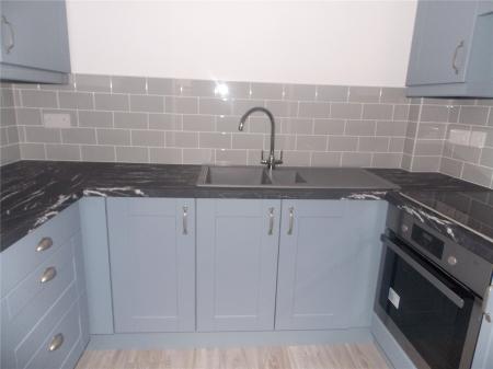 1 bedroom Flat to let in Church Street, Highbridge