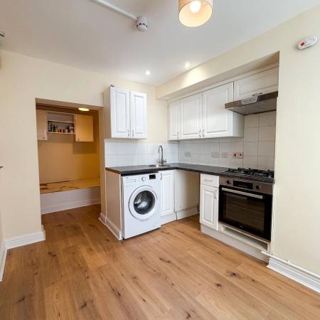 1 bedroom Ground floor flat to let in Regent Street, Burnham-on-Sea