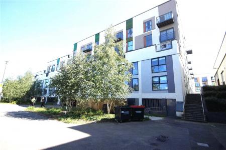 1 bedroom Ground floor flat to let in Cheswick Campus, The Square