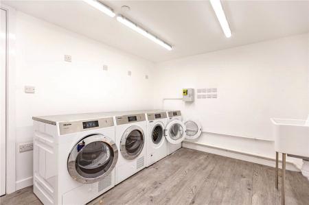 1 bedroom Ground floor flat to let in Cheswick Campus, The Square