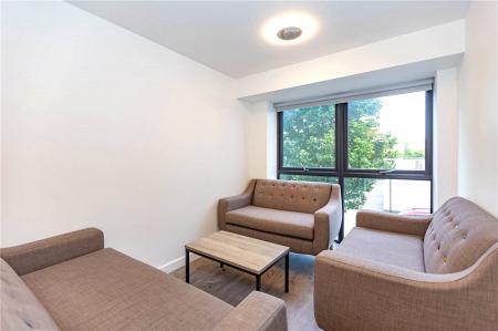 1 bedroom Ground floor flat to let in Cheswick Campus, The Square