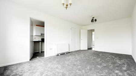 2 bedroom Flat to let in Highbridge Road, Burnham-on-Sea