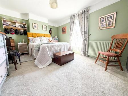3 bedroom Terraced House for sale in Huntspill Road, Highbridge