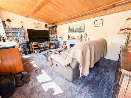 3 bedroom Terraced House for sale in Huntspill Road, Highbridge