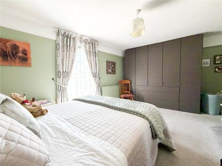 3 bedroom Terraced House for sale in Huntspill Road, Highbridge