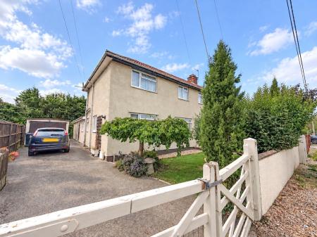 Manor Close, East Brent