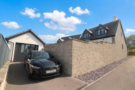 3 bedroom Detached house for sale in Wentwood Drive, Weston-super-Mare