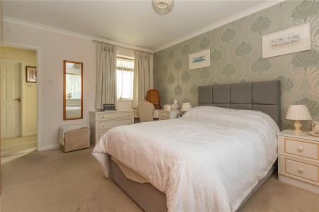 3 bedroom Detached bungalow for sale in Bleadon Road, Bleadon
