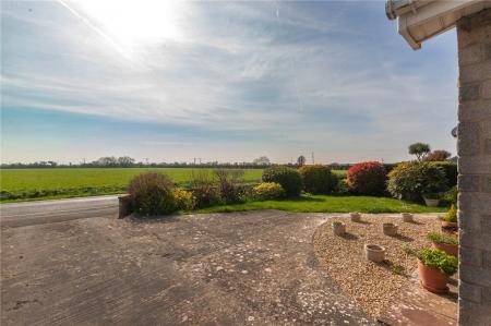 3 bedroom Detached bungalow for sale in Bleadon Road, Bleadon