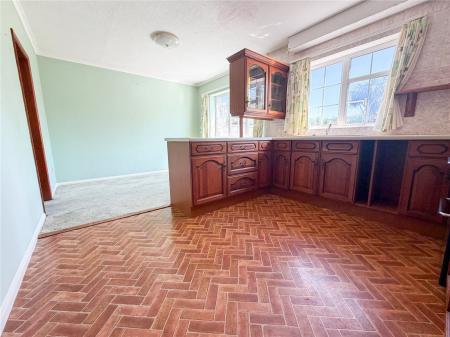 3 bedroom Detached house for sale in Monkstone Drive, Berrow