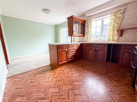 3 bedroom Detached house for sale in Monkstone Drive, Berrow