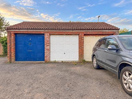 1 bedroom End of terrace house for sale in Frobisher Close, Burnham-on-Sea