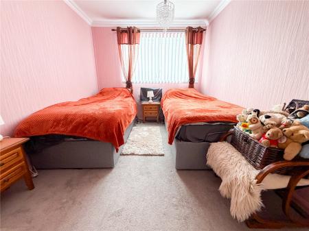 2 bedroom End of terrace house for sale in Stiling Close, Highbridge
