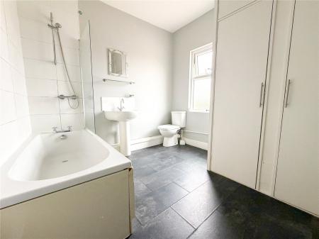 3 bedroom Terraced House for sale in Burnham Road, Highbridge