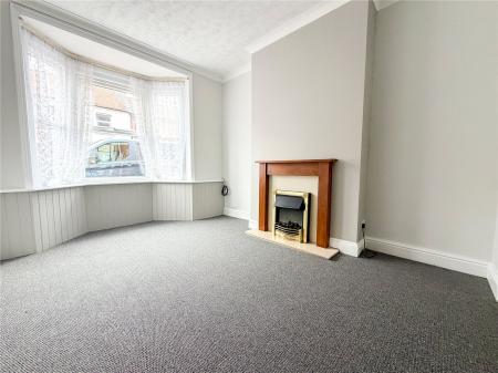 3 bedroom Terraced House for sale in Burnham Road, Highbridge