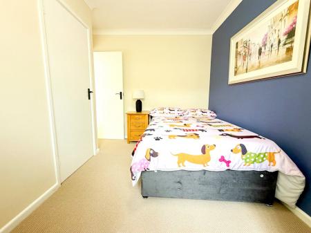 4 bedroom Detached bungalow for sale in Rose Tree Paddock, Berrow