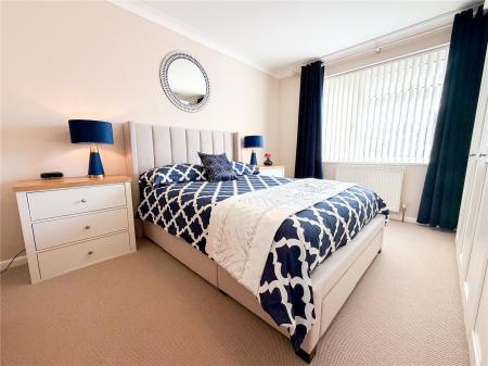 4 bedroom Detached bungalow for sale in Rose Tree Paddock, Berrow