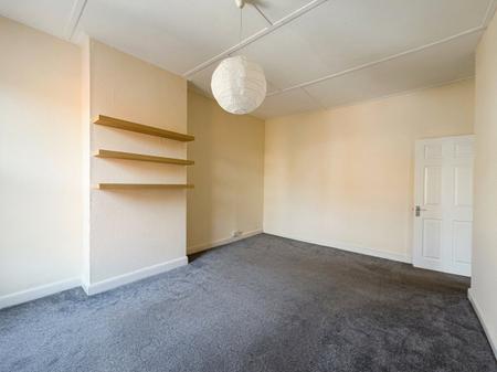 2 bedroom Flat to let in Church Street, Highbridge