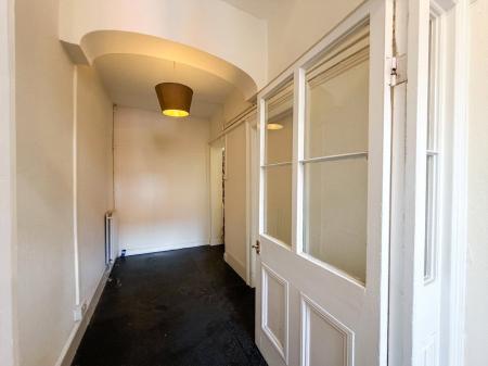 2 bedroom Flat to let in Church Street, Highbridge