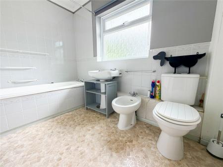 4 bedroom Semi-detached bungalow for sale in Alstone Lane, West Huntspill