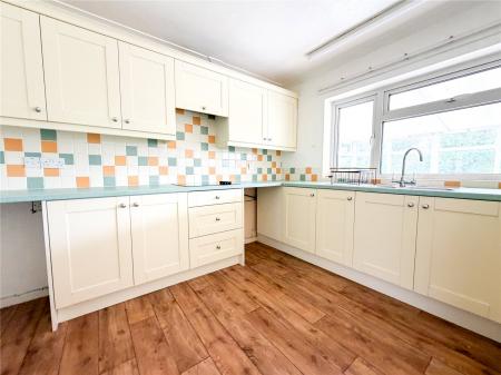 4 bedroom Semi-detached bungalow for sale in Alstone Lane, West Huntspill