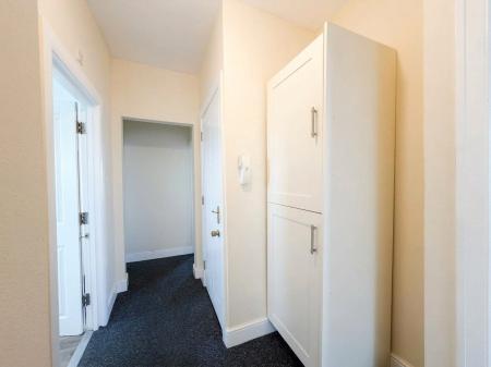 3 bedroom Flat to let in Greenfield Place, Weston-super-Mare