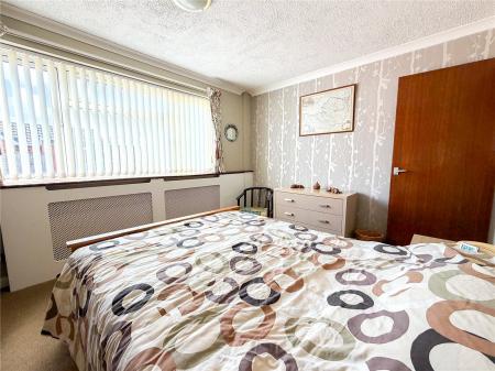 2 bedroom Detached bungalow for sale in Havage Close, Highbridge