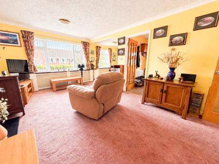 2 bedroom Detached bungalow for sale in Havage Close, Highbridge