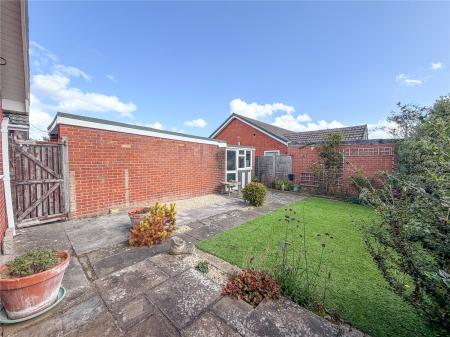 2 bedroom Detached bungalow for sale in Havage Close, Highbridge