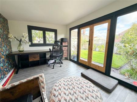 2 bedroom Semi-detached bungalow for sale in Westfield Close, Burnham-on-Sea