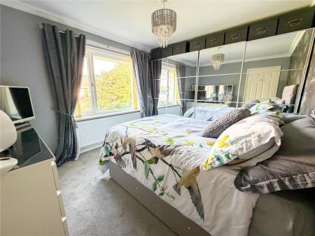 2 bedroom Semi-detached bungalow for sale in Westfield Close, Burnham-on-Sea
