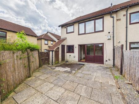 2 bedroom Flat for sale in Meg Thatchers Green, Bristol
