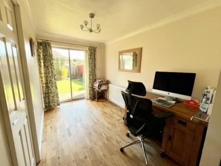 4 bedroom Detached house for sale in Long Beach Road, Longwell Green