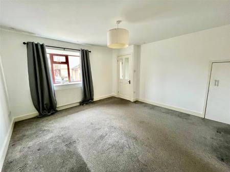 3 bedroom Link detached house for sale in Howes Close, Barrs Court