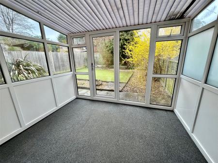 3 bedroom Link detached house for sale in Howes Close, Barrs Court