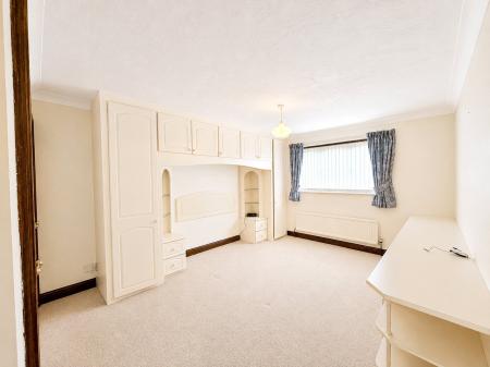 4 bedroom Detached house for sale in Tyler Close, Hanham