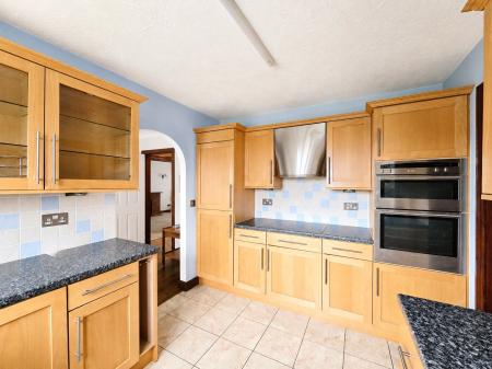4 bedroom Detached house for sale in Tyler Close, Hanham