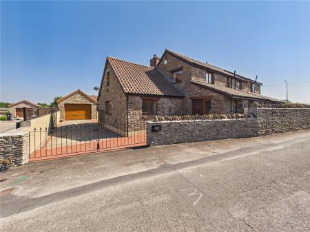 Crossleaze Road, Hanham