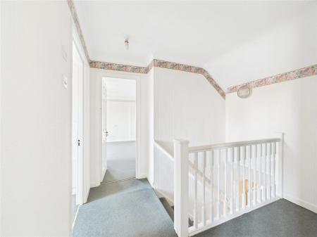 3 bedroom Semi-detached house for sale in Crossleaze Road, Hanham