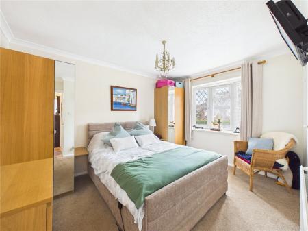2 bedroom Semi-detached bungalow for sale in Stourton Drive, Barrs Court
