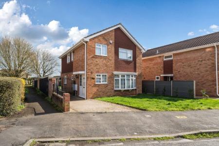 Ferndale Avenue, Longwell Green