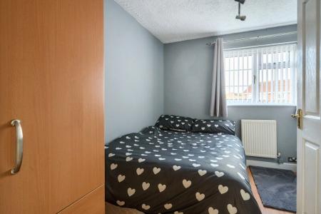 4 bedroom Detached house for sale in Ferndale Avenue, Longwell Green