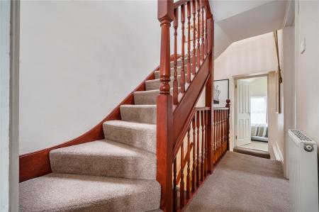 2 bedroom End of terrace house for sale in West Street, Oldland Common