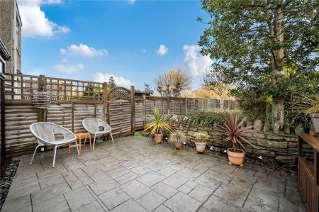 2 bedroom End of terrace house for sale in West Street, Oldland Common