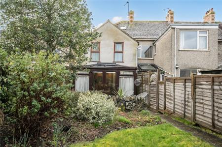 2 bedroom End of terrace house for sale in West Street, Oldland Common