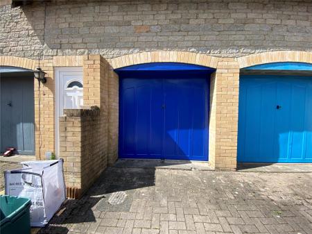 2 bedroom Terraced House for sale in Wentworth, Warmley
