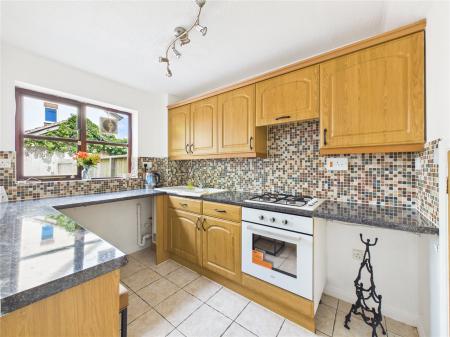 1 bedroom End of terrace house for sale in Lynch Court, Longwell Green