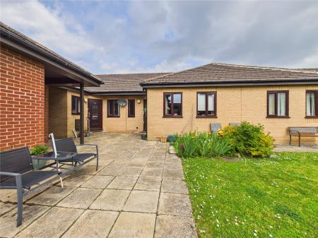 2 bedroom Bungalow for sale in Avondale Court, Long Beach Road